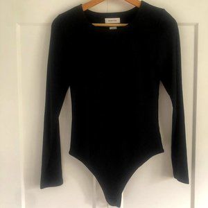 Babaton Contour Crew Longsleeve Bodysuit